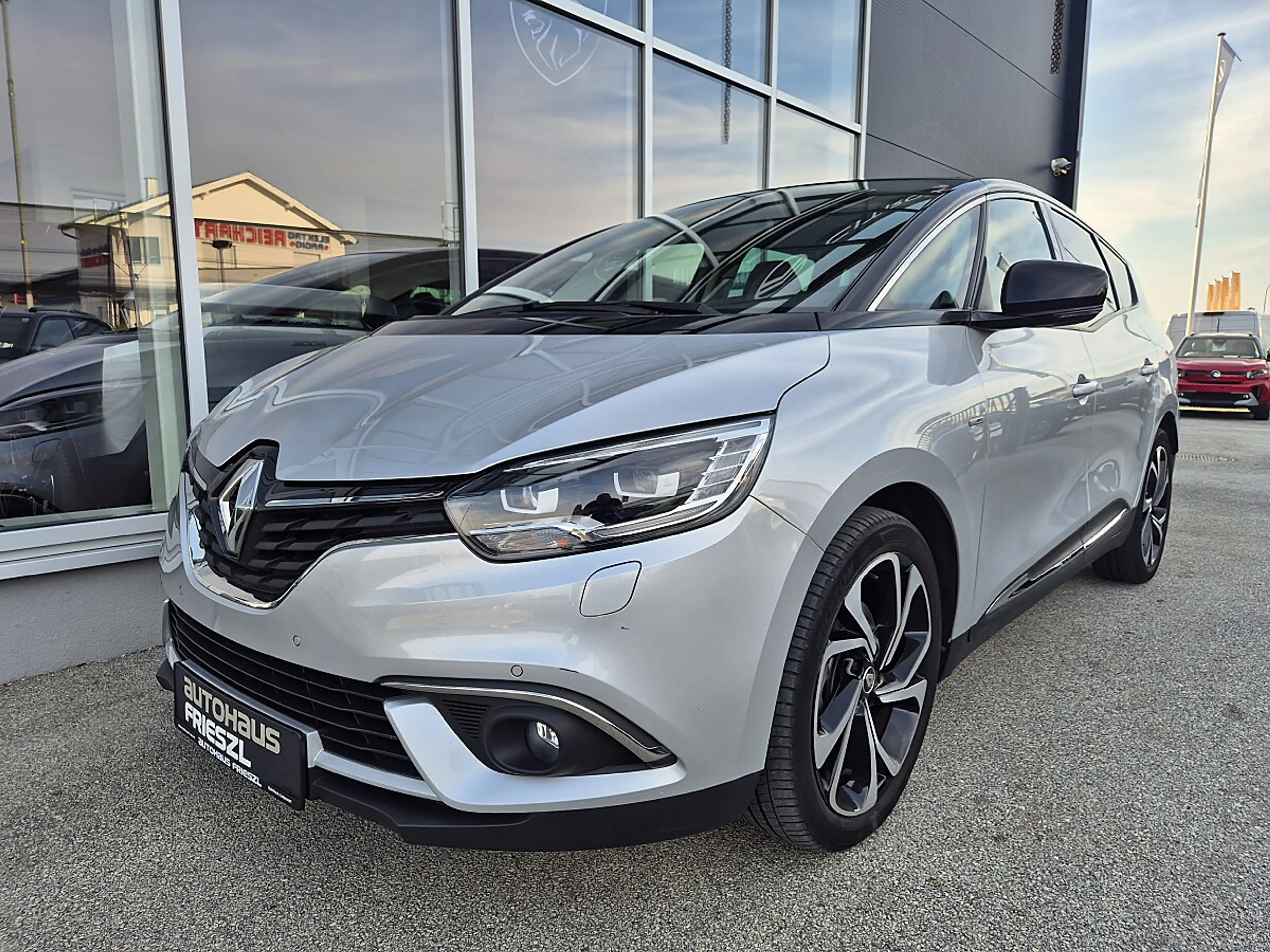 Renault Grand Scenic IV 1.7 BLUE dCi 120 Grand BOSE (Euro