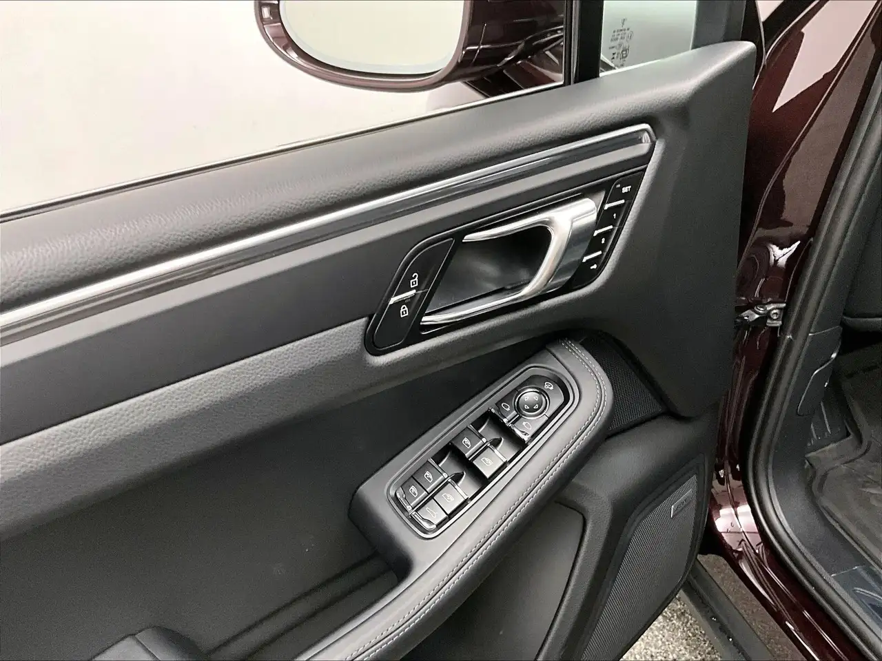 Porsche Macan снимка Porsche Macan