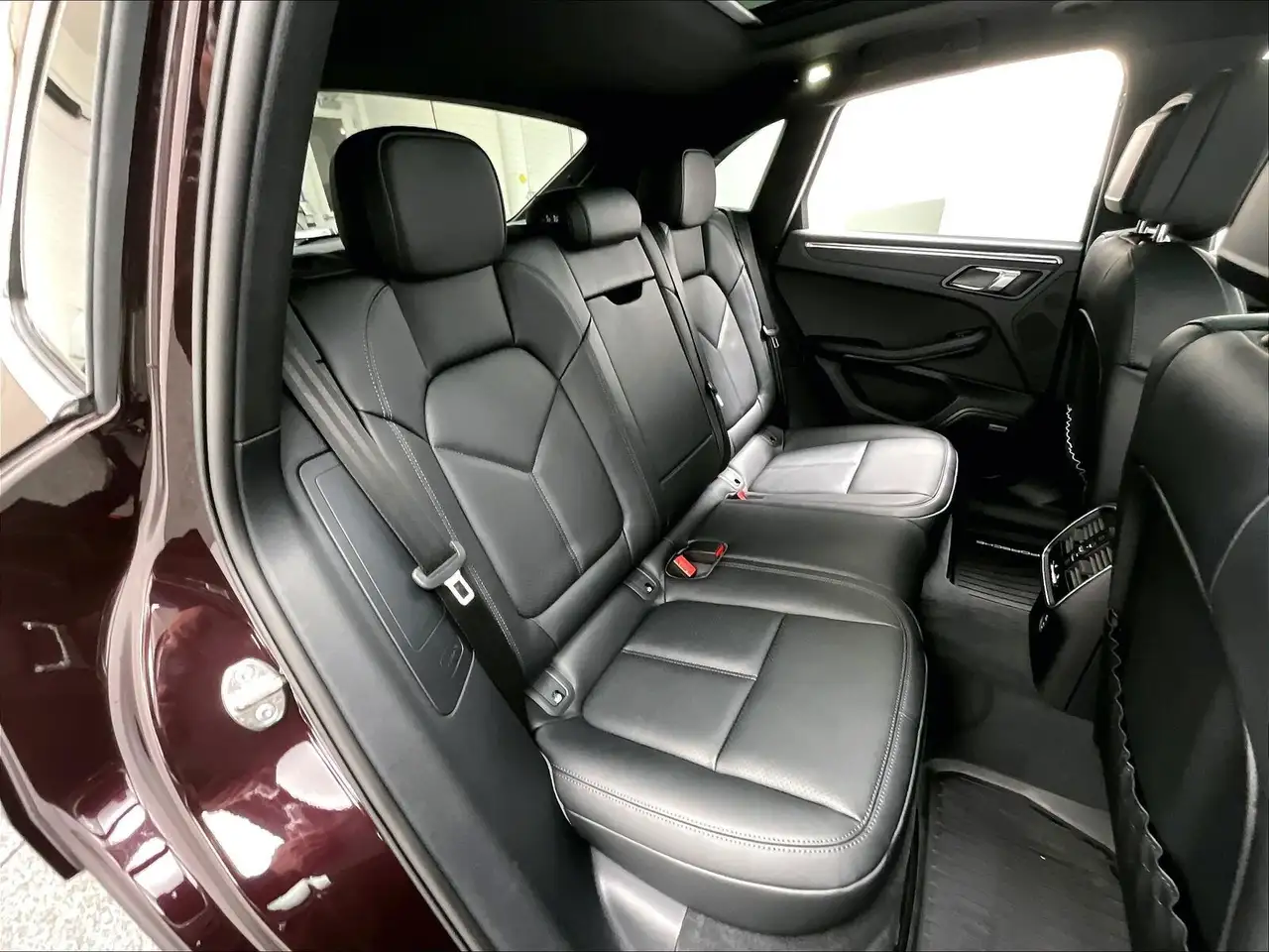 Porsche Macan снимка Porsche Macan