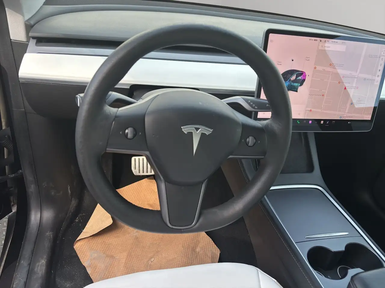 Tesla Model Y снимка Tesla Model Y