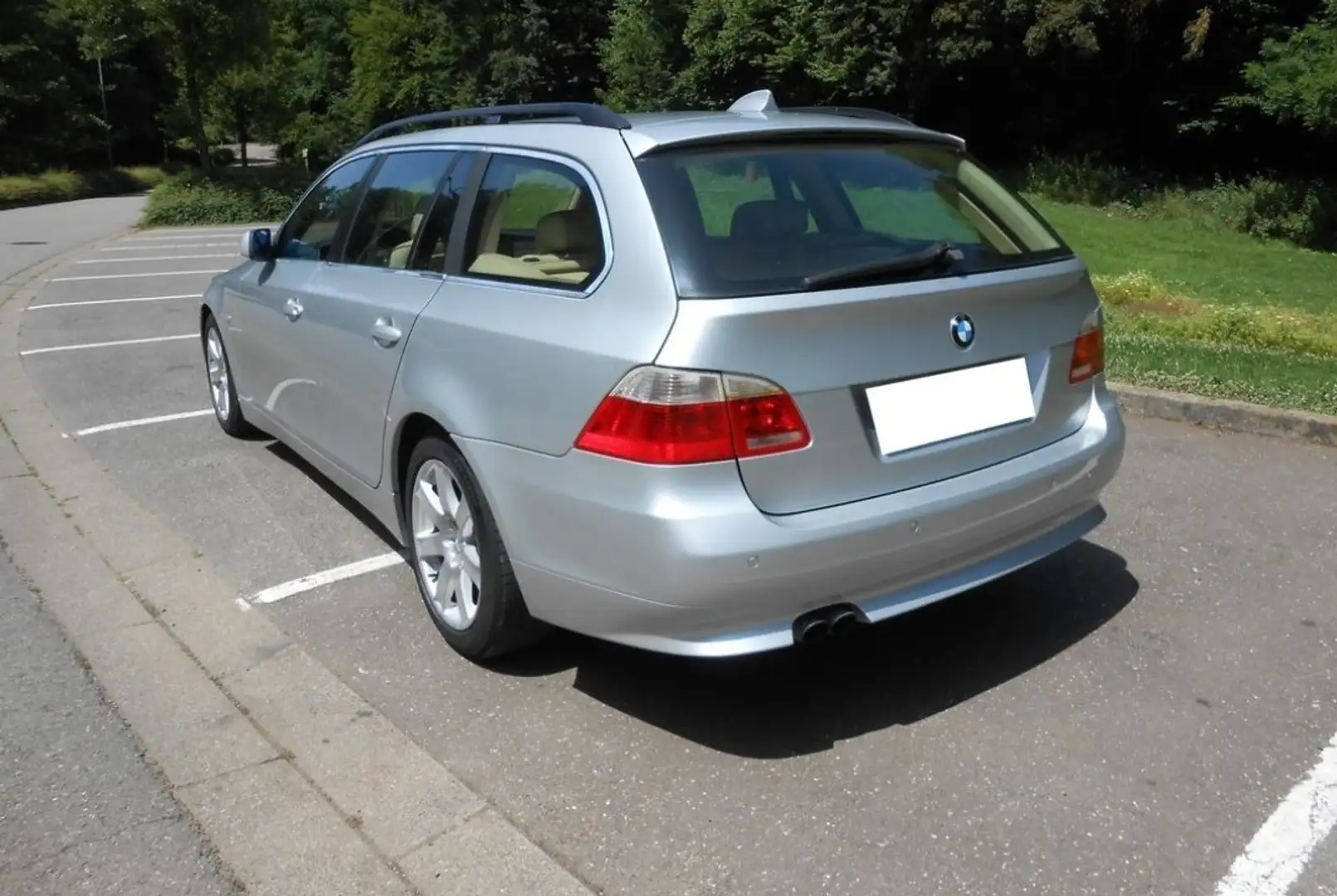 BMW 530 Touring 530d Luxe A - 2