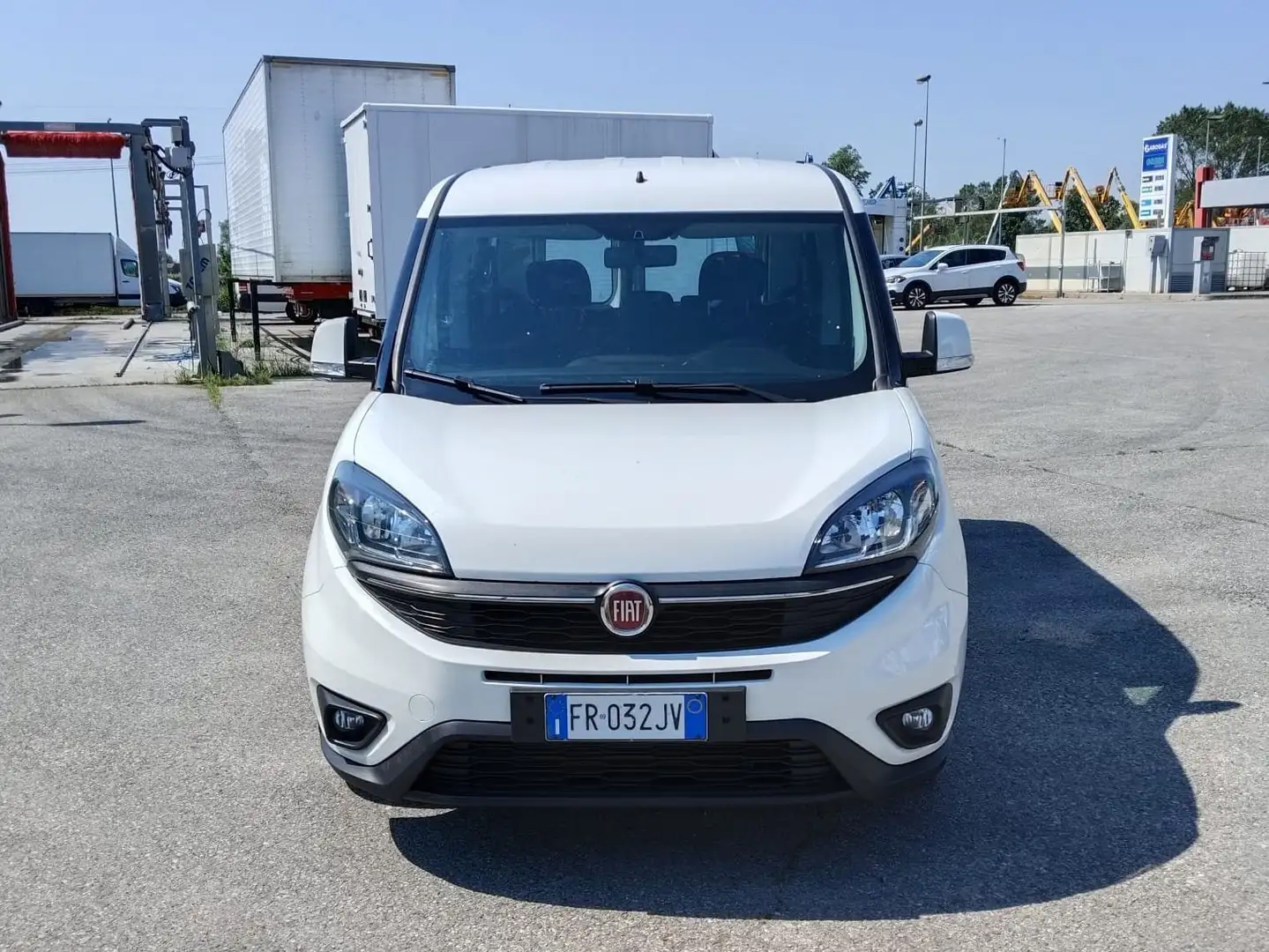 Fiat DOBLO' 1.6 MJT 120CV PL COMBI MAXI Blanc - 1