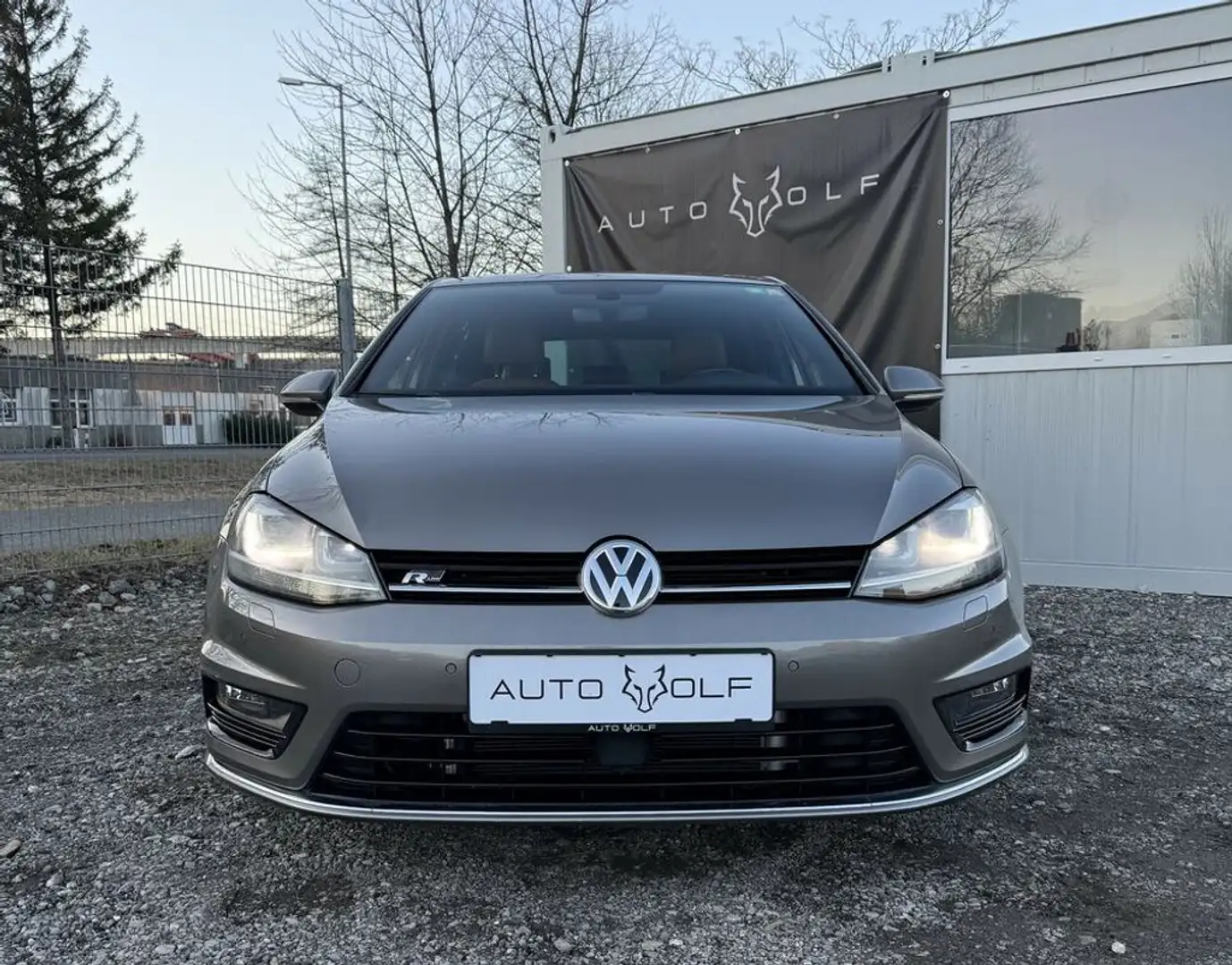 Volkswagen Golf Sport Austria BlueMotion*DSG*ACC*BI-XENON*PDC Gris - 2