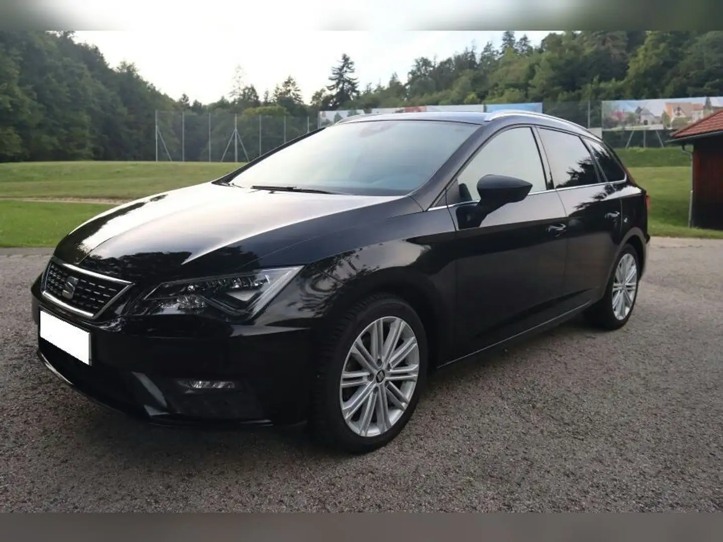 SEAT Leon Leon ST 1.4 TSI ACT Start Schwarz - 2