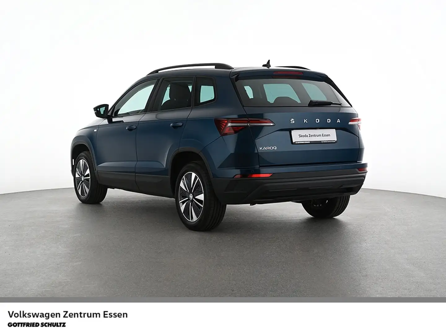 Skoda Karoq Tour TSI DSG AHK Navi LED ACC Blau - 2