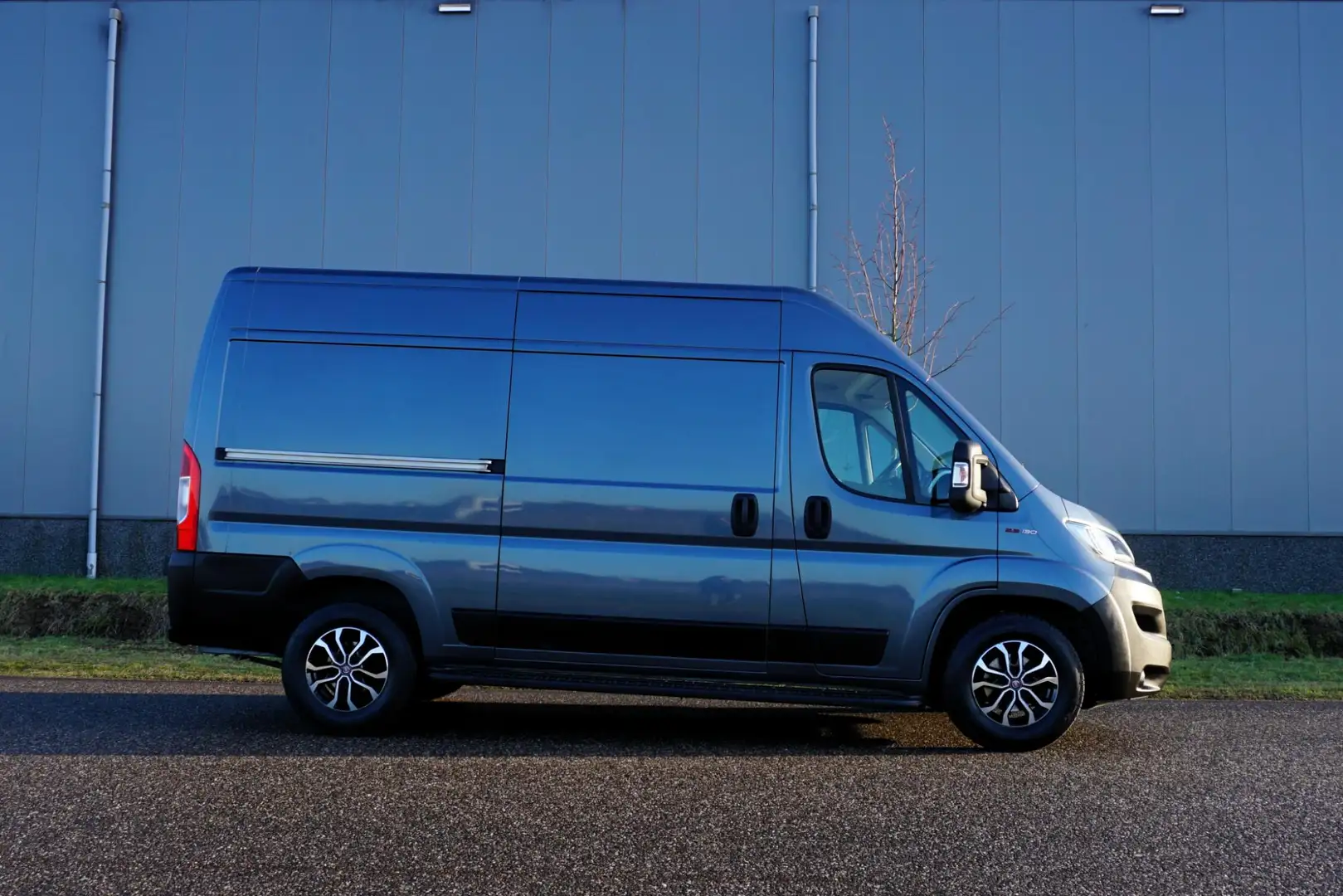 Fiat Ducato 35H 2.3 MultiJet L2H2 |EURO6 |1e eigenaar |Topstaa Gris - 2