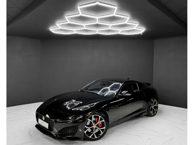 Jaguar F-Type P300 - full service