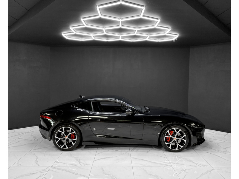 Jaguar F-Type P300 - full service — photo 6