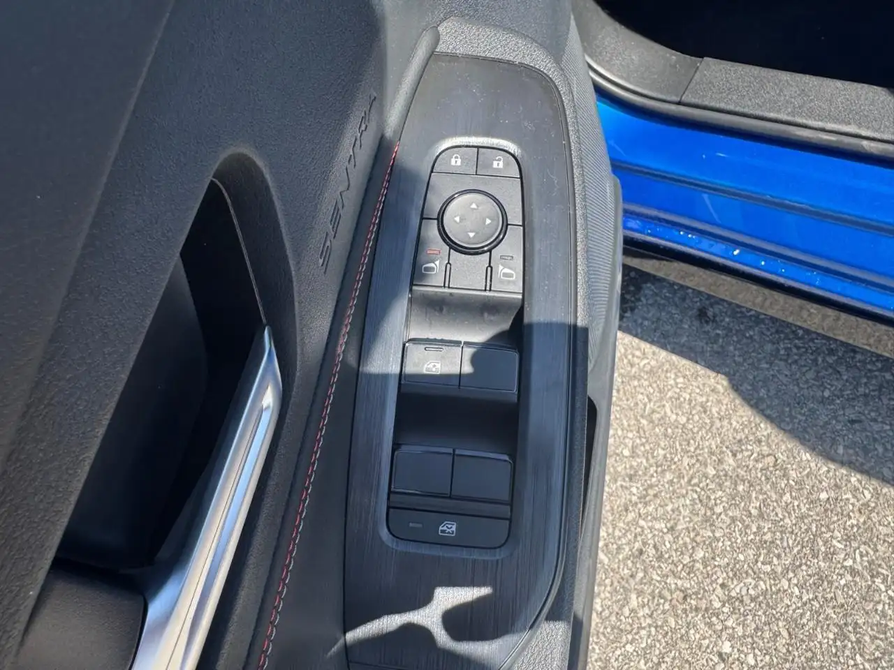 Nissan Sentra снимка Nissan Sentra