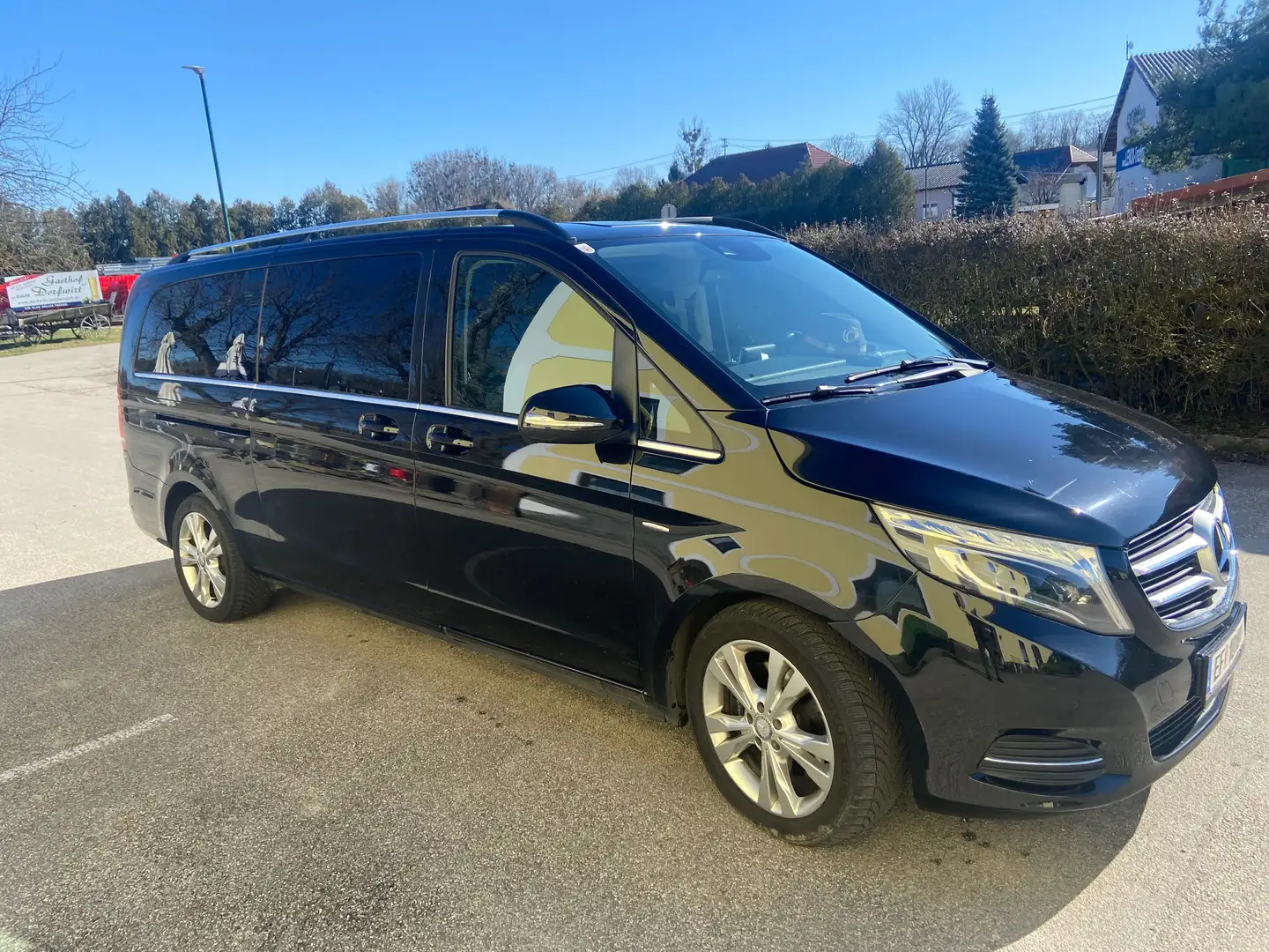 Mercedes-Benz V 220 V 220 d 4MATIC extralang Avantgarde Aut. Avantgard Schwarz - 2