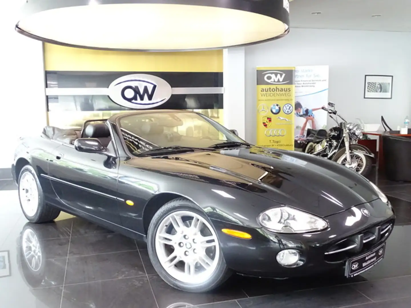 Jaguar XK8 Cabriolet 4.0 V8 DeutschesFhzg erst 114909KM Negro - 2