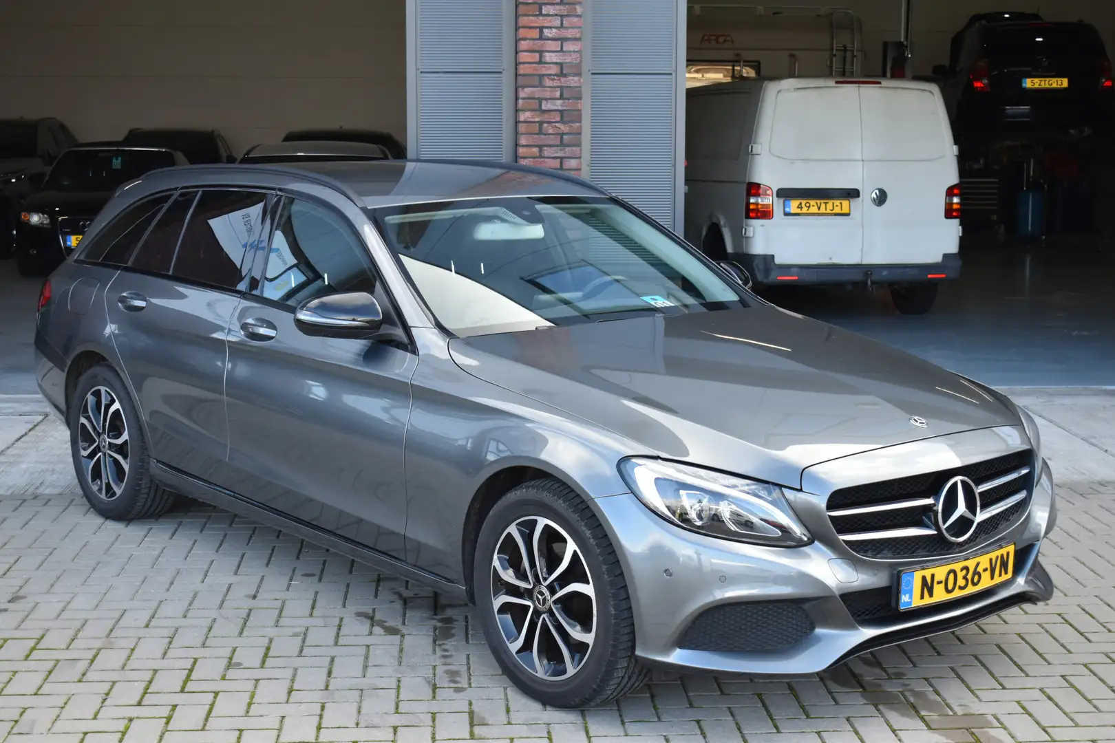 Mercedes-Benz C 180 Estate CDI Prestige Grau - 1