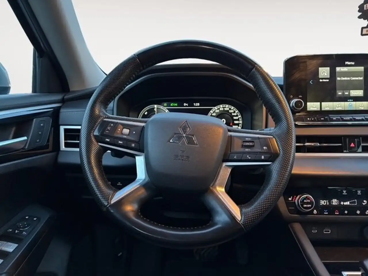 Mitsubishi Outlander снимка Mitsubishi Outlander