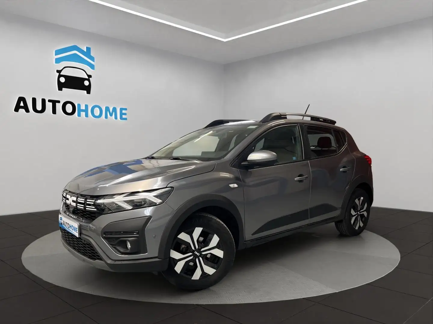 Dacia Sandero TCe Essential 67kW Gris - 1