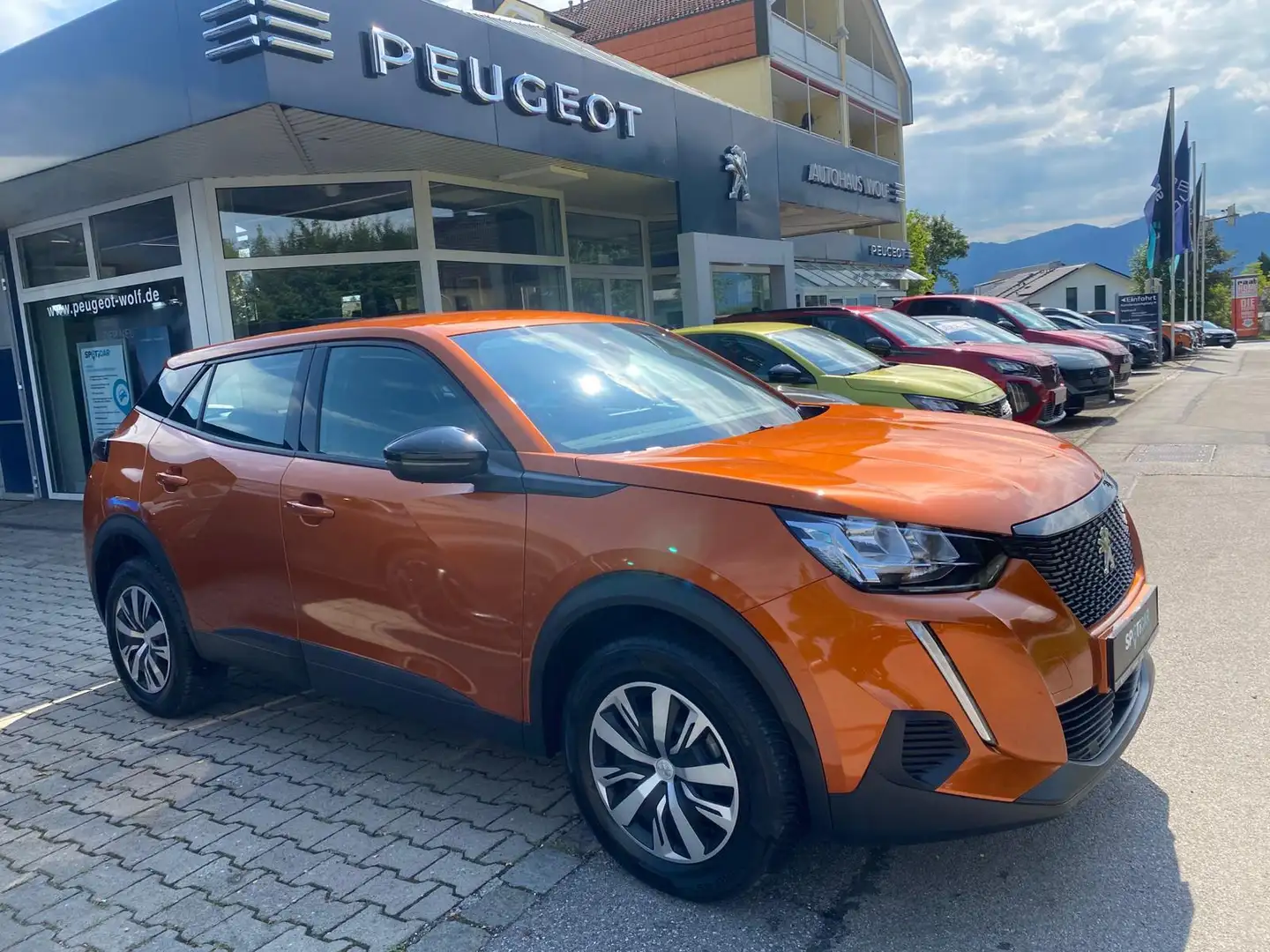 Peugeot 2008 Active BlueHDi 110 Orange - 1
