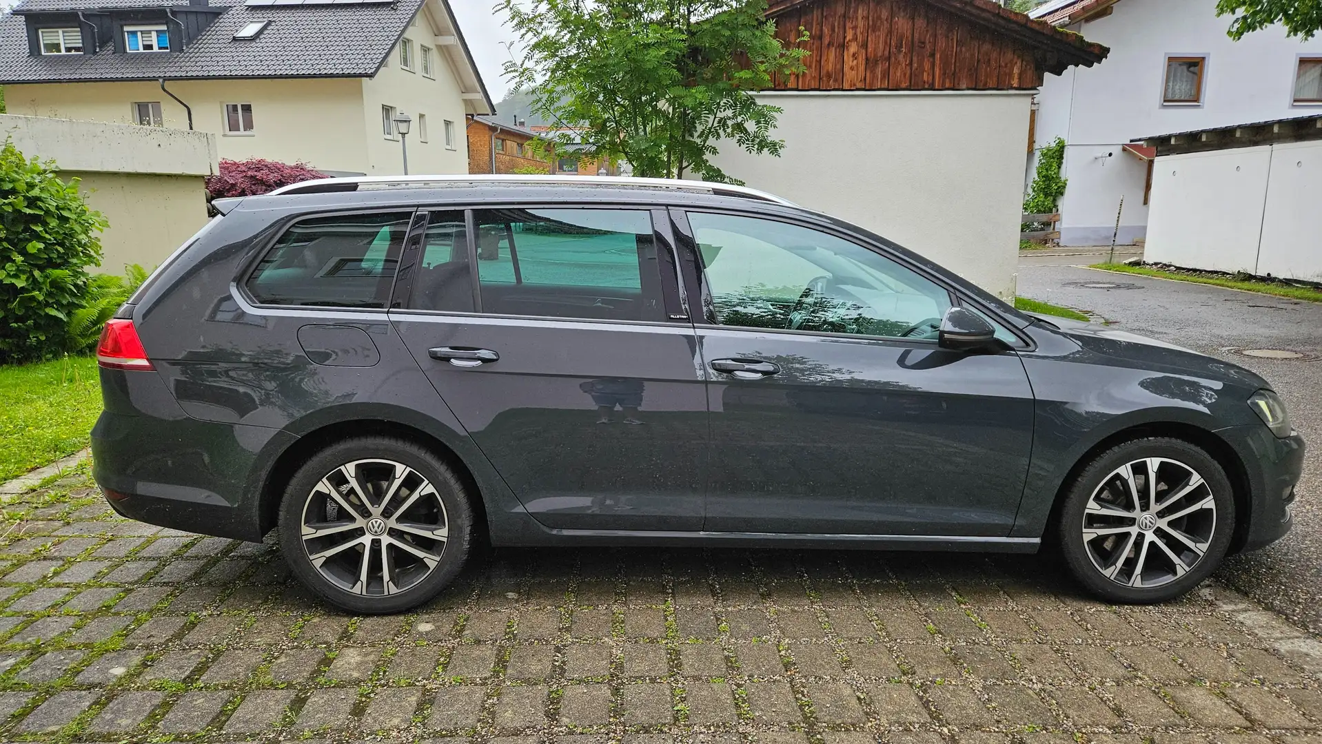 Volkswagen Golf Variant Golf Variant 2.0 TDI BlueMotion Technology Allstar Grau - 2