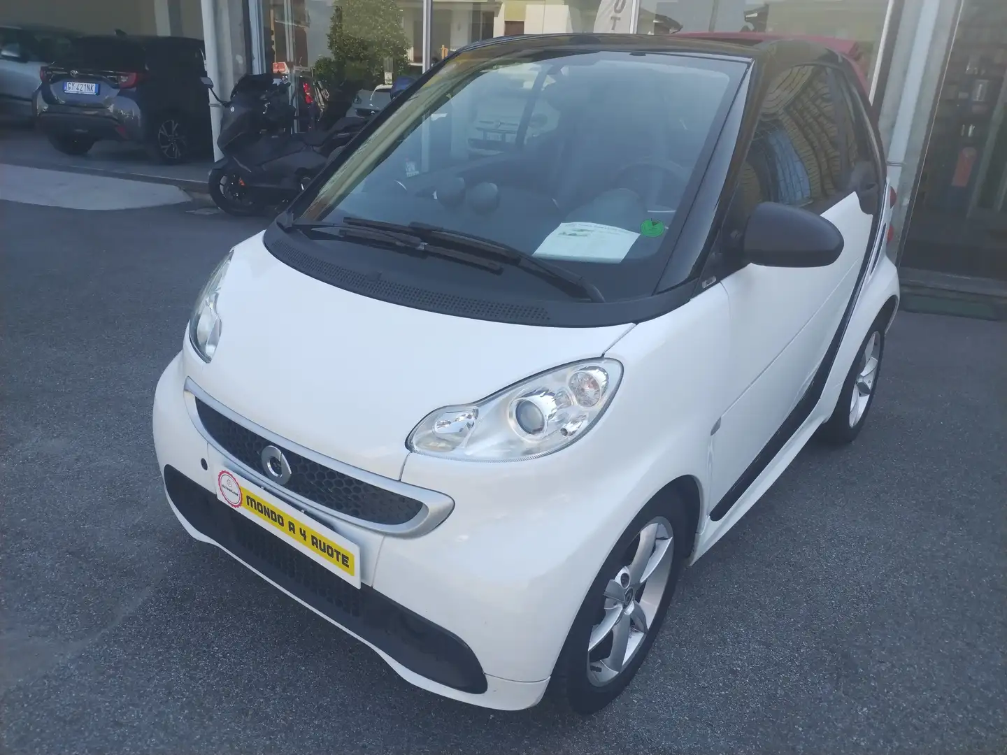 smart forTwo Fortwo Cabrio 1.0 Pulse 84cv FL Bianco - 2