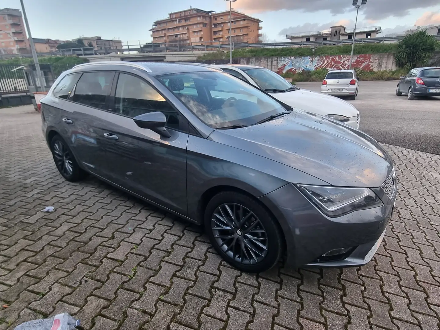 SEAT Leon Leon ST 1.6 tdi cr Connect s Grigio - 2