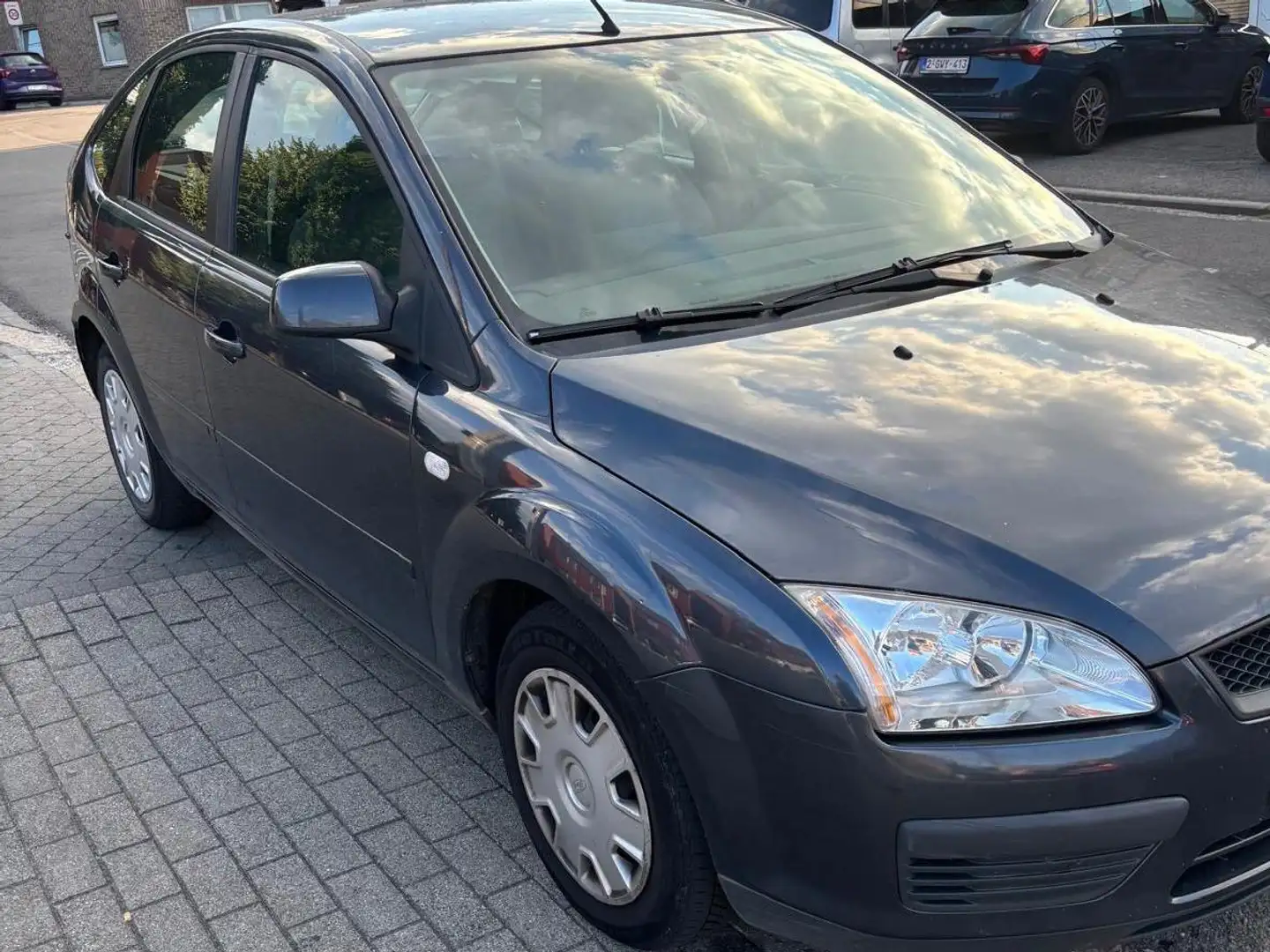 Ford Focus Focus 1.6 TDCi Ambiente DPF Bleu - 2