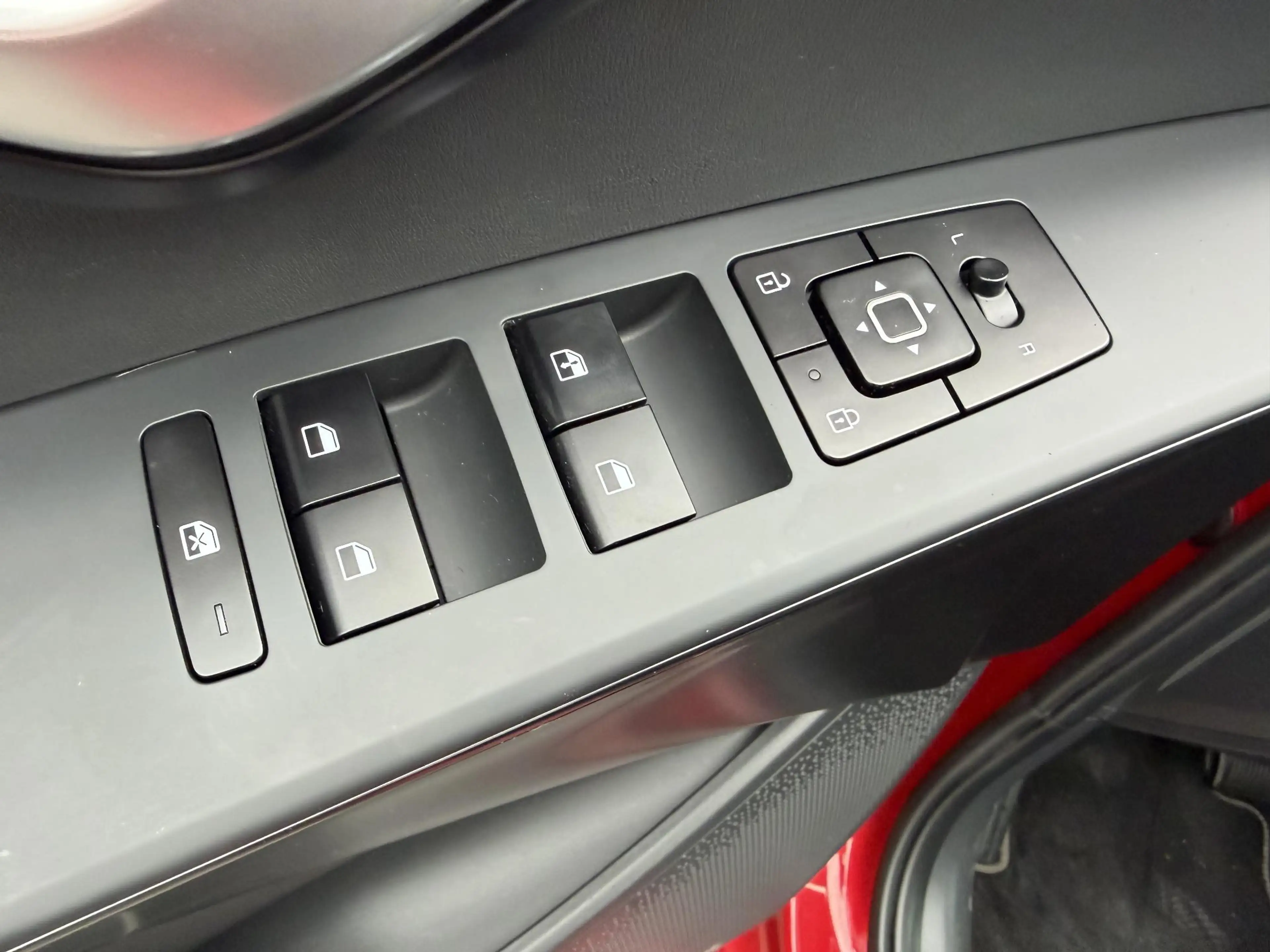Kia e-Niro EV ComfortLine 64.8 kWh — photo 6