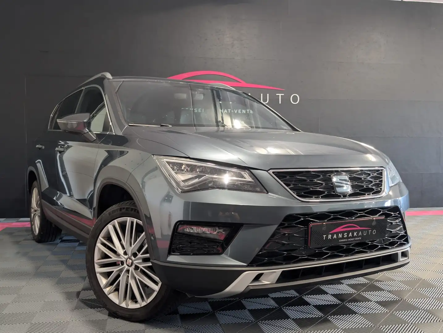 SEAT Ateca Ateca 1.4 TSI Xcellence Grijs - 1