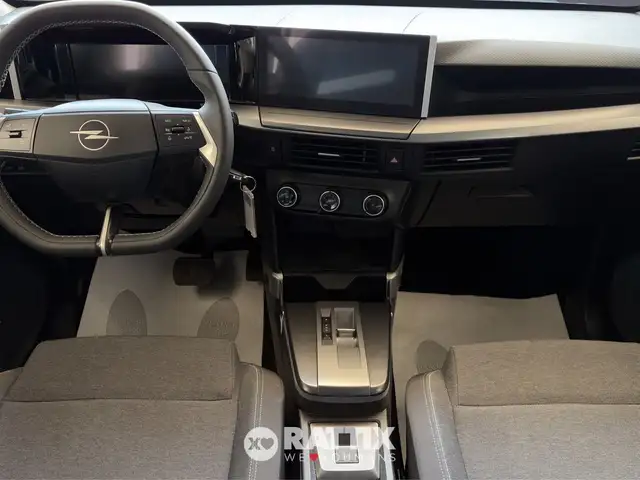 Opel Frontera view 8