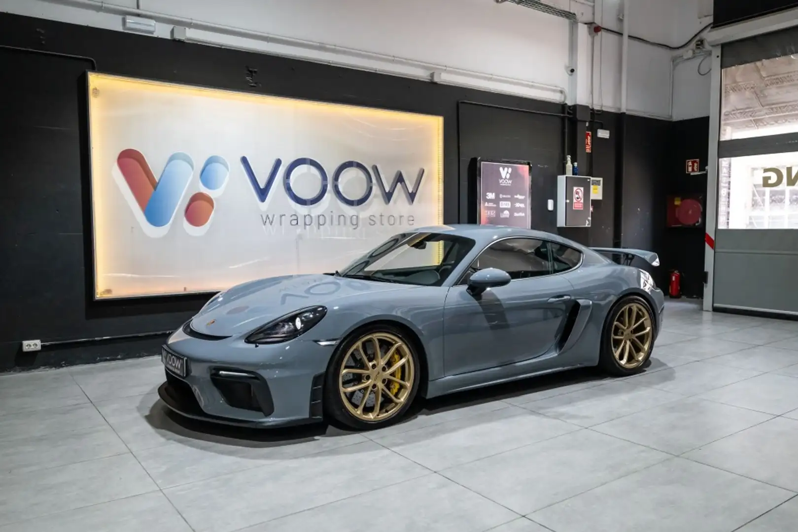 Porsche Cayman GT4 PDK Gris - 1