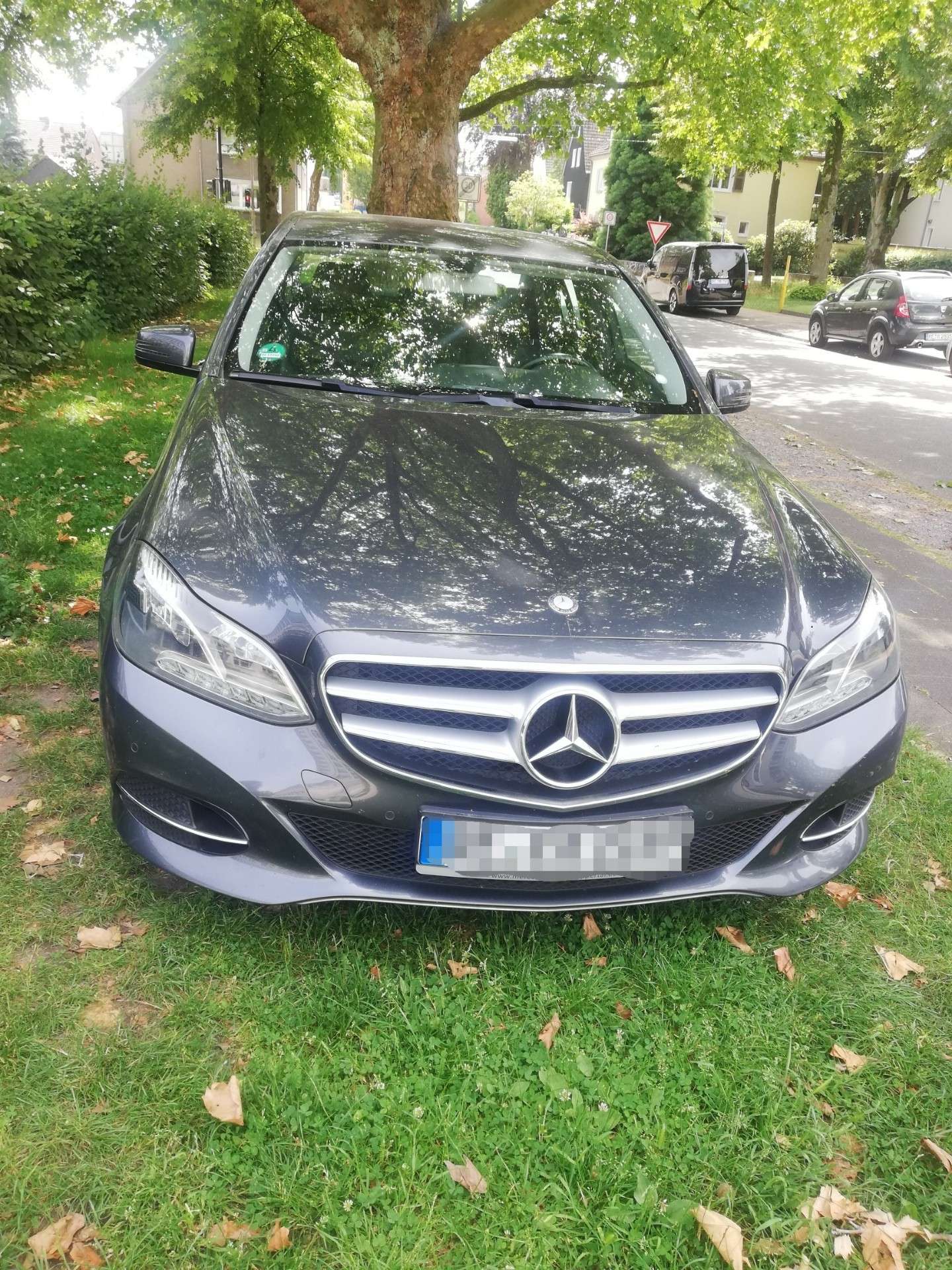 Second hand Mercedes Benz E-Class 200