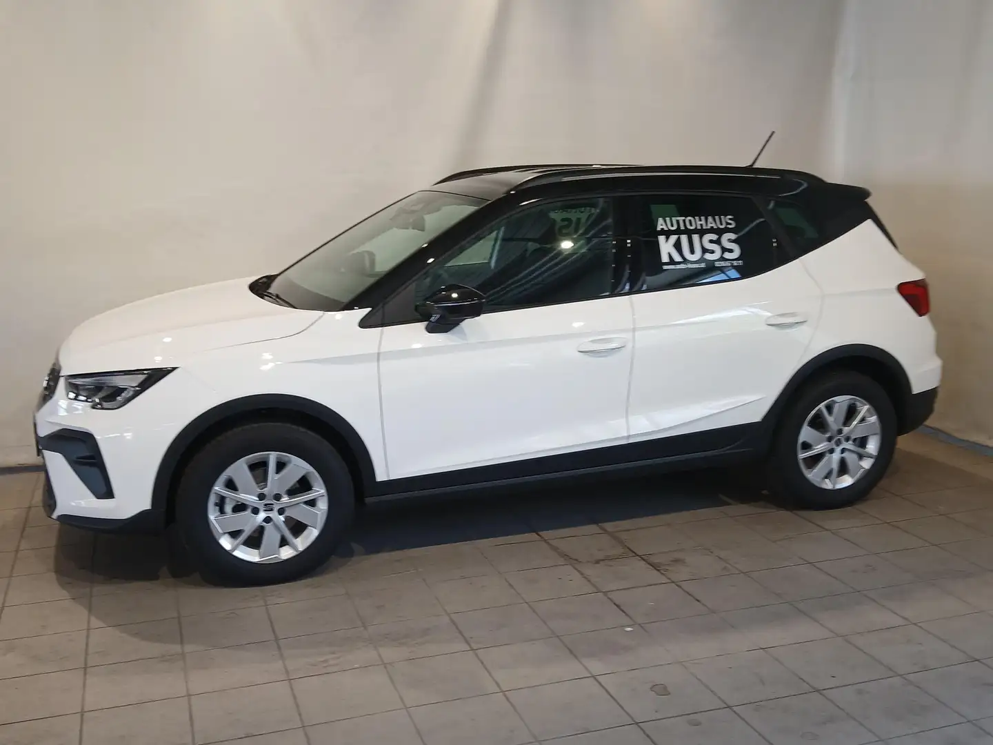 SEAT Arona Style DSG 10 Jahre Garantie Weiß - 2