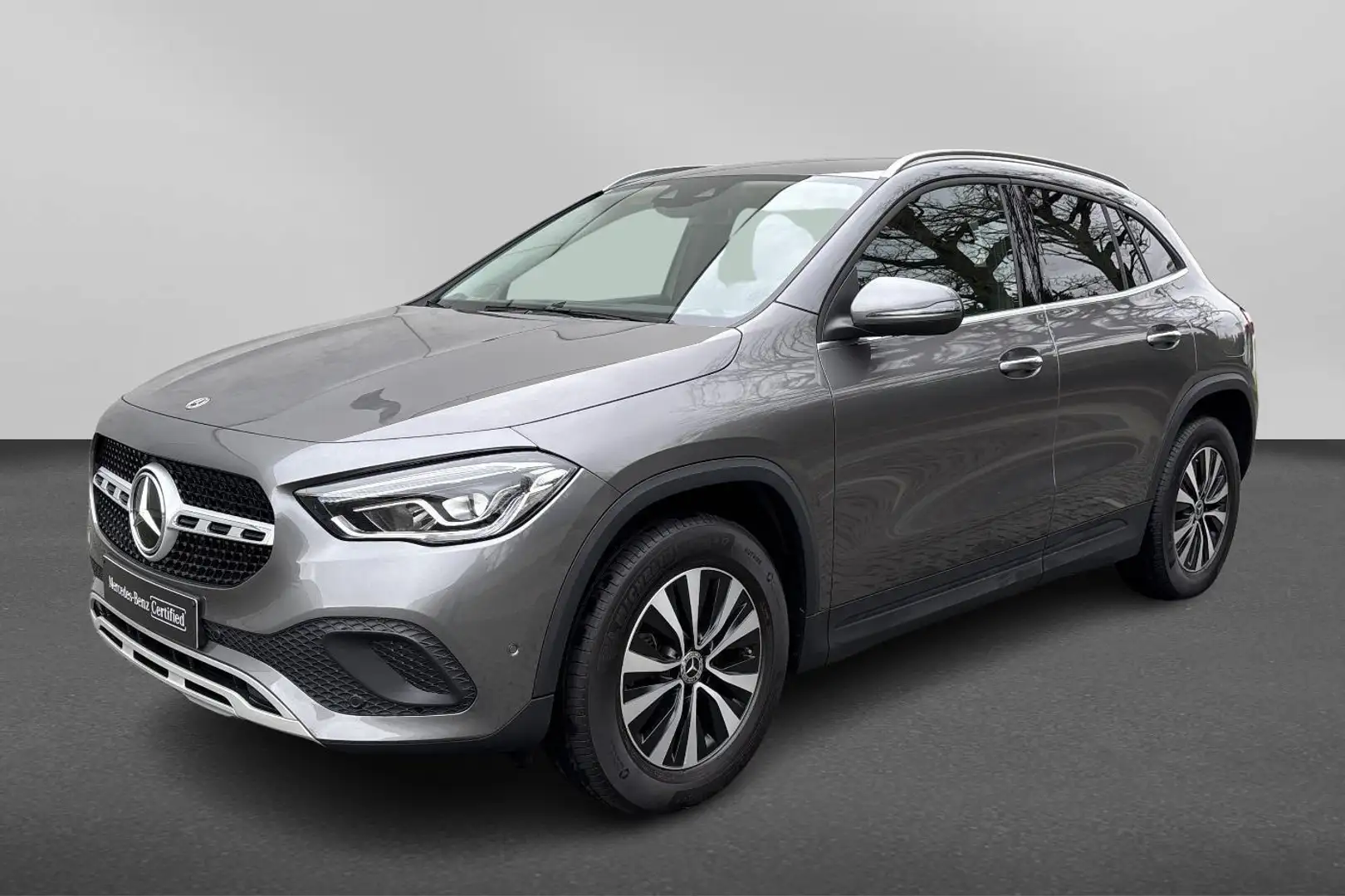 Mercedes-Benz GLA 200 Gris - 1
