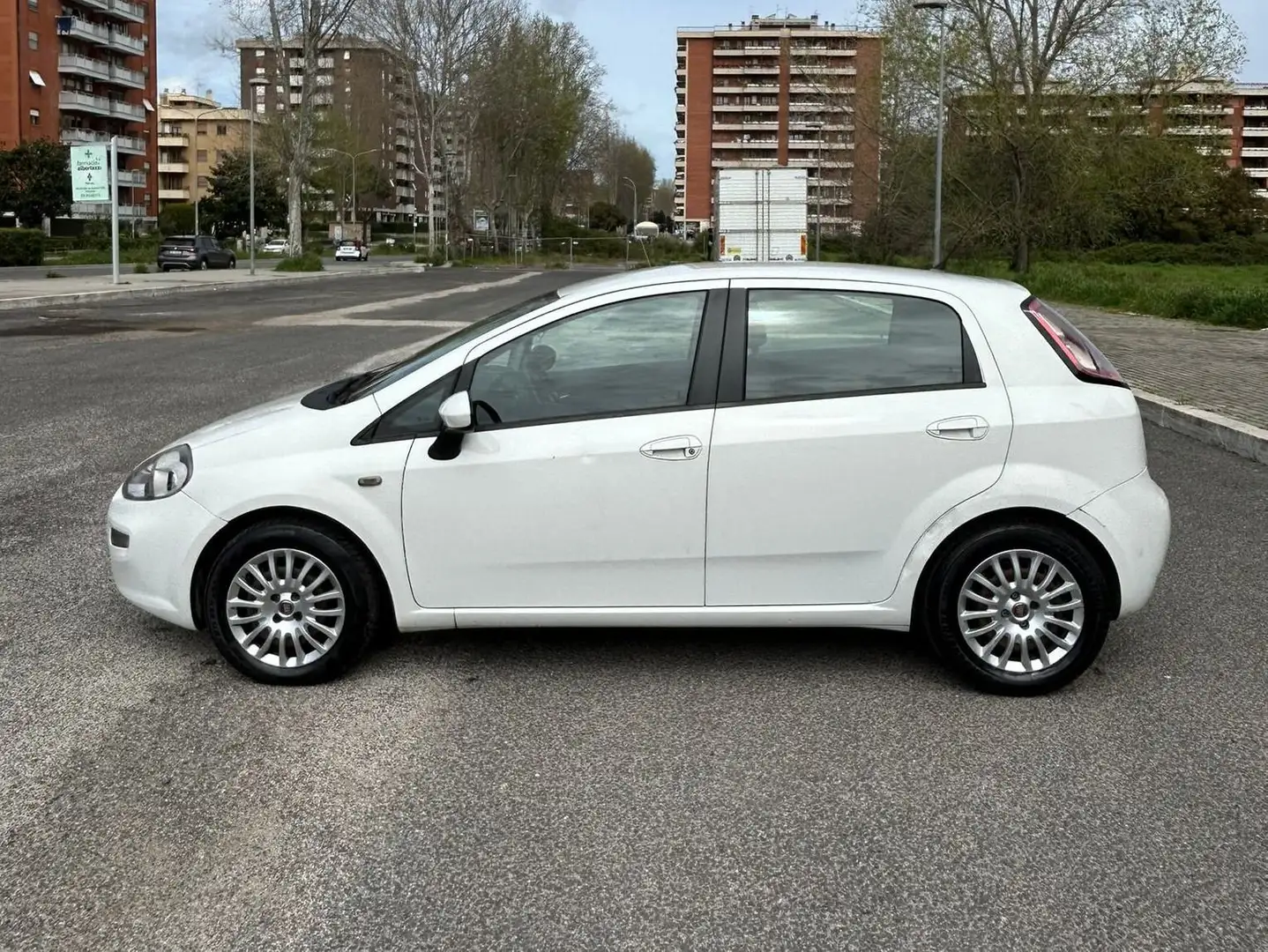 Fiat Punto Punto III 2012 5p 1.3 mjt 16v Street (easy) 75cv Bianco - 2