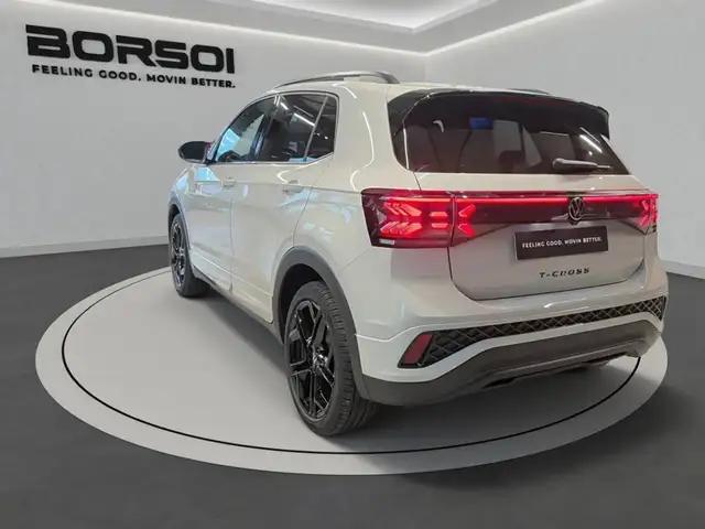 Volkswagen T-Cross view 3