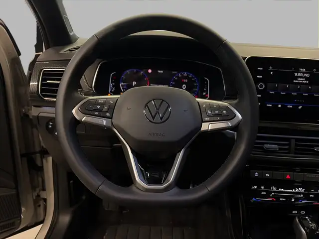 Volkswagen T-Cross view 10