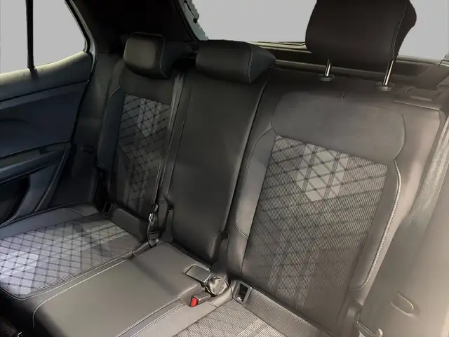 Volkswagen T-Cross view 15