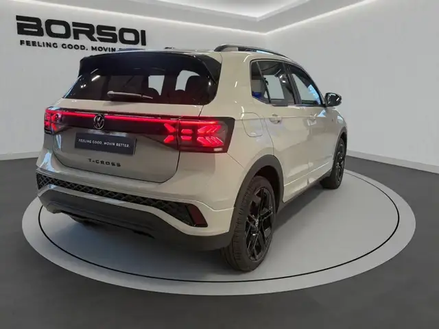Volkswagen T-Cross view 5