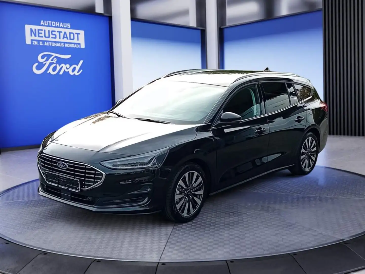 Ford Focus Turnier 1.0 EcoBoost Hybrid Aut. TITANIUM X Zwart - 1