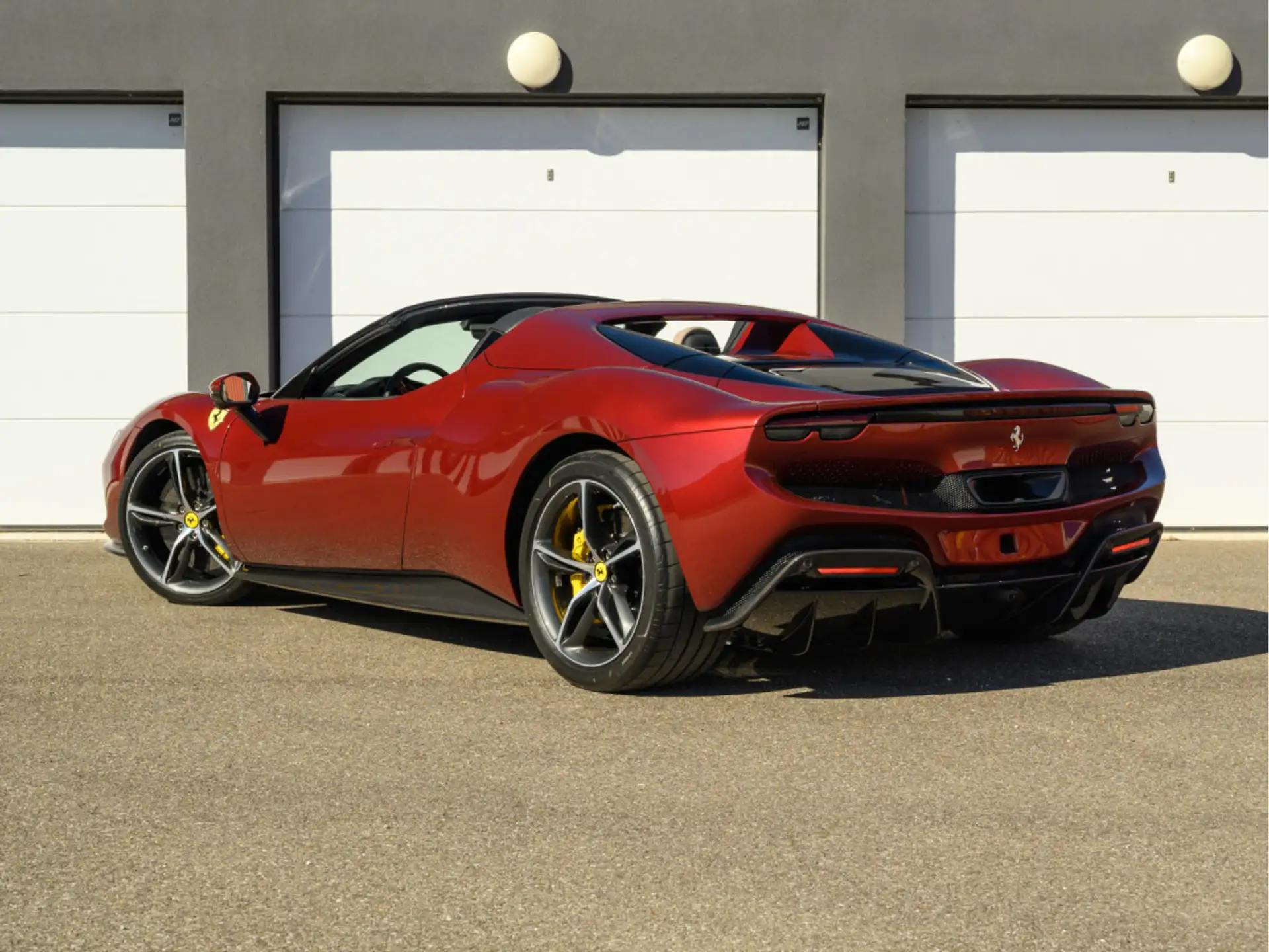 페라리 296 GTS 2024 빨강 사진 3