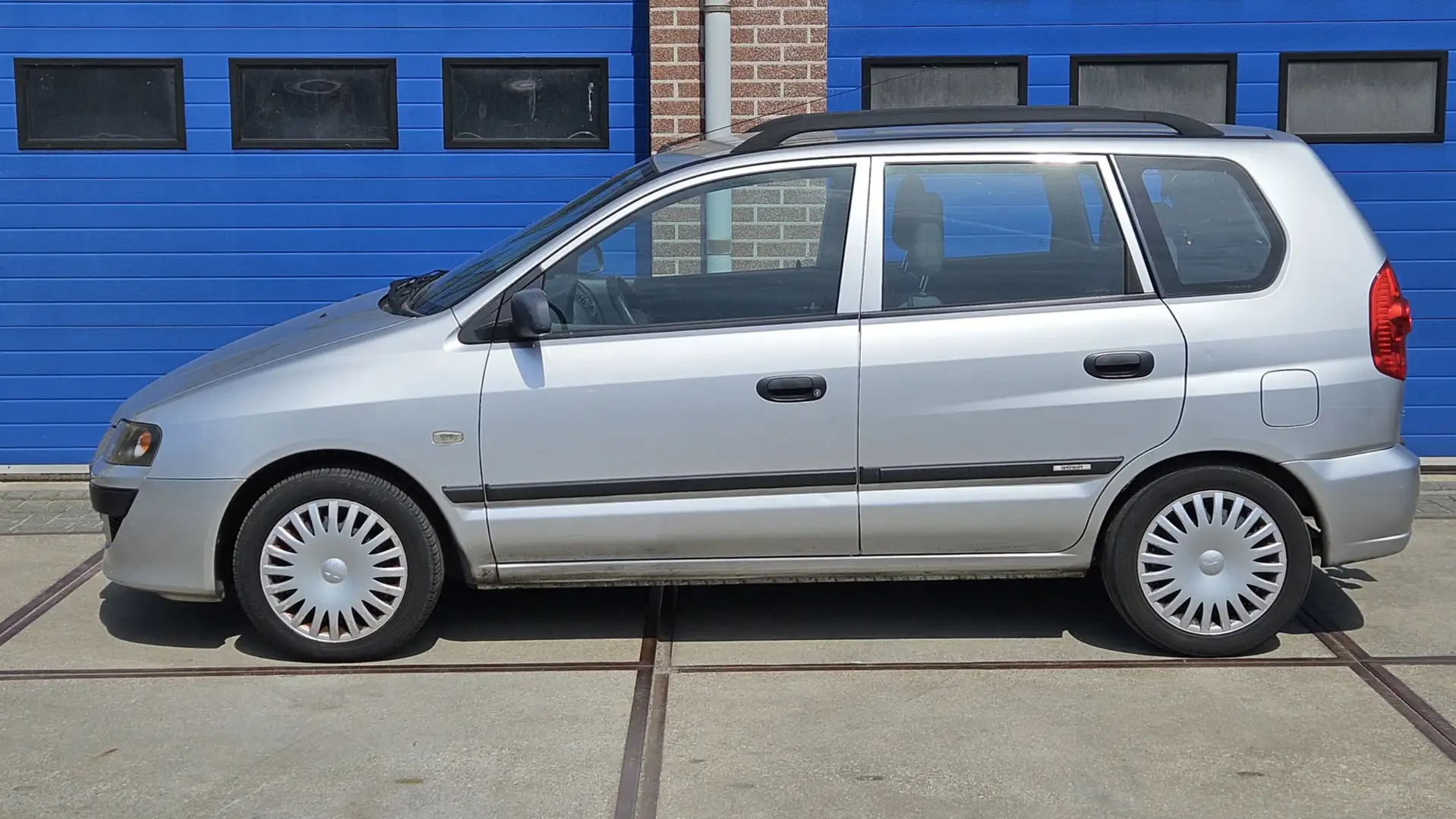 Mitsubishi Space Star 1.6 Family AC Grijs - 2