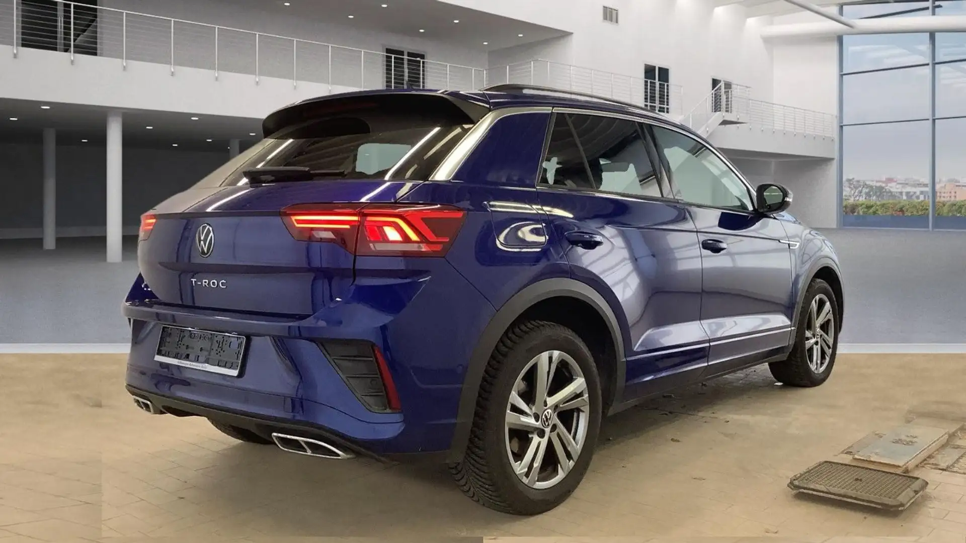 Volkswagen T-Roc 1.5 TSI R-Line DSG ACC LED Kamera Navi Blau - 2
