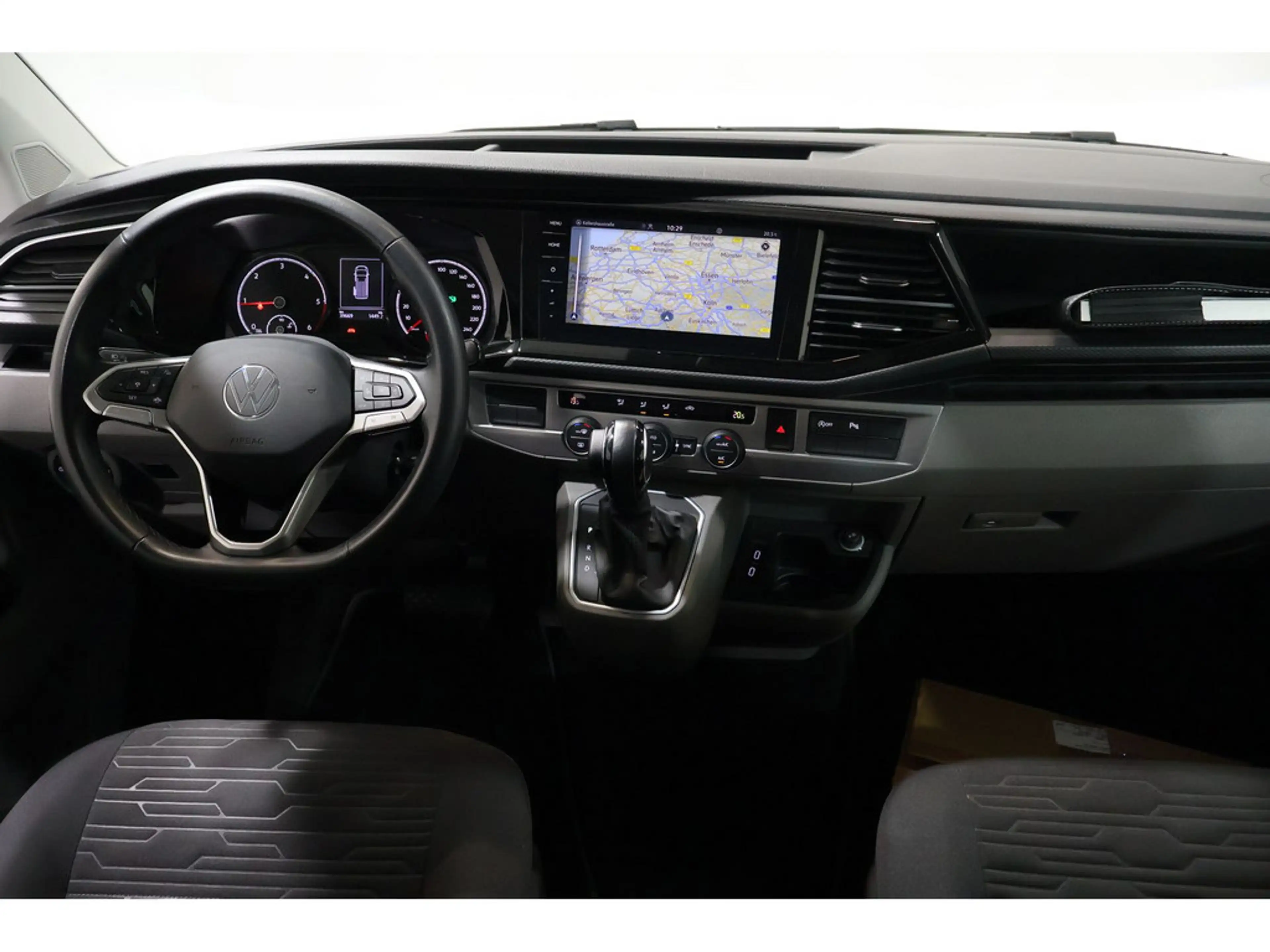 Volkswagen T6.1 Transporter Caravelle LED*Klima — photo 10