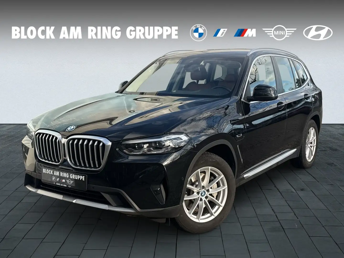 BMW X3 xDrive30e SH PA DAB Schwarz - 1