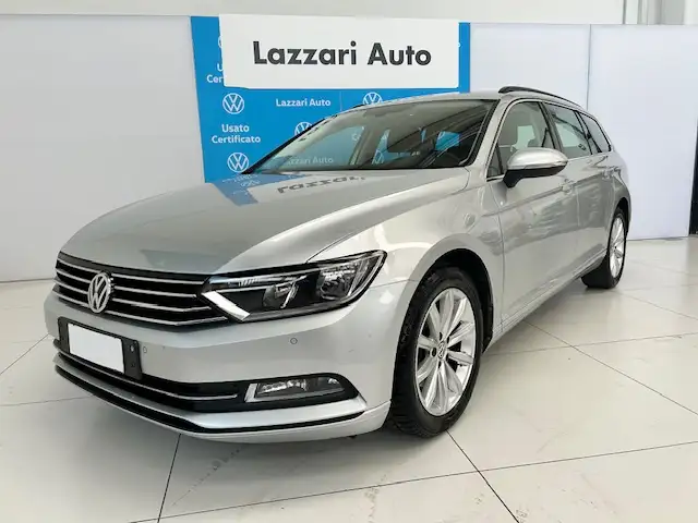 Volkswagen Passat Variant 2.0 tdi Highline dsg 150cv