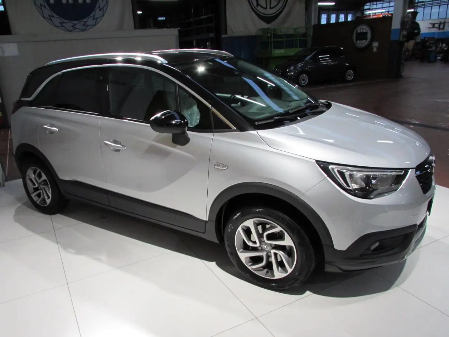 Opel Crossland X 1.2 Innovation 110cv CAMBIO AUTOMATICO Argent - 2