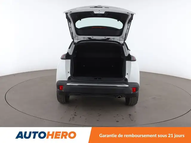 Peugeot 2008 view 16