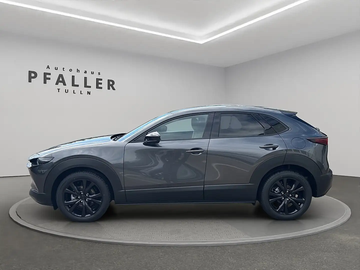 Mazda CX-30 e-Skyactive G140 Makoto Aut. Grau - 2