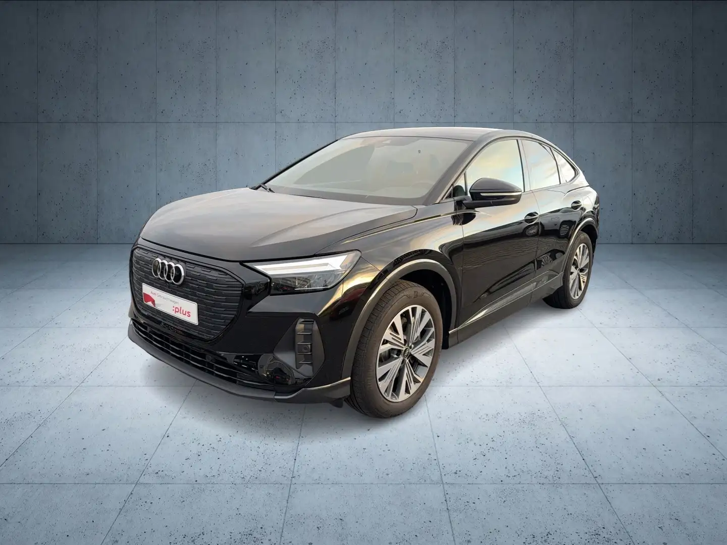Audi Q4 e-tron Q4 Sportback e-tron 40 Matrix AHK FLA 19` virtual Schwarz - 2