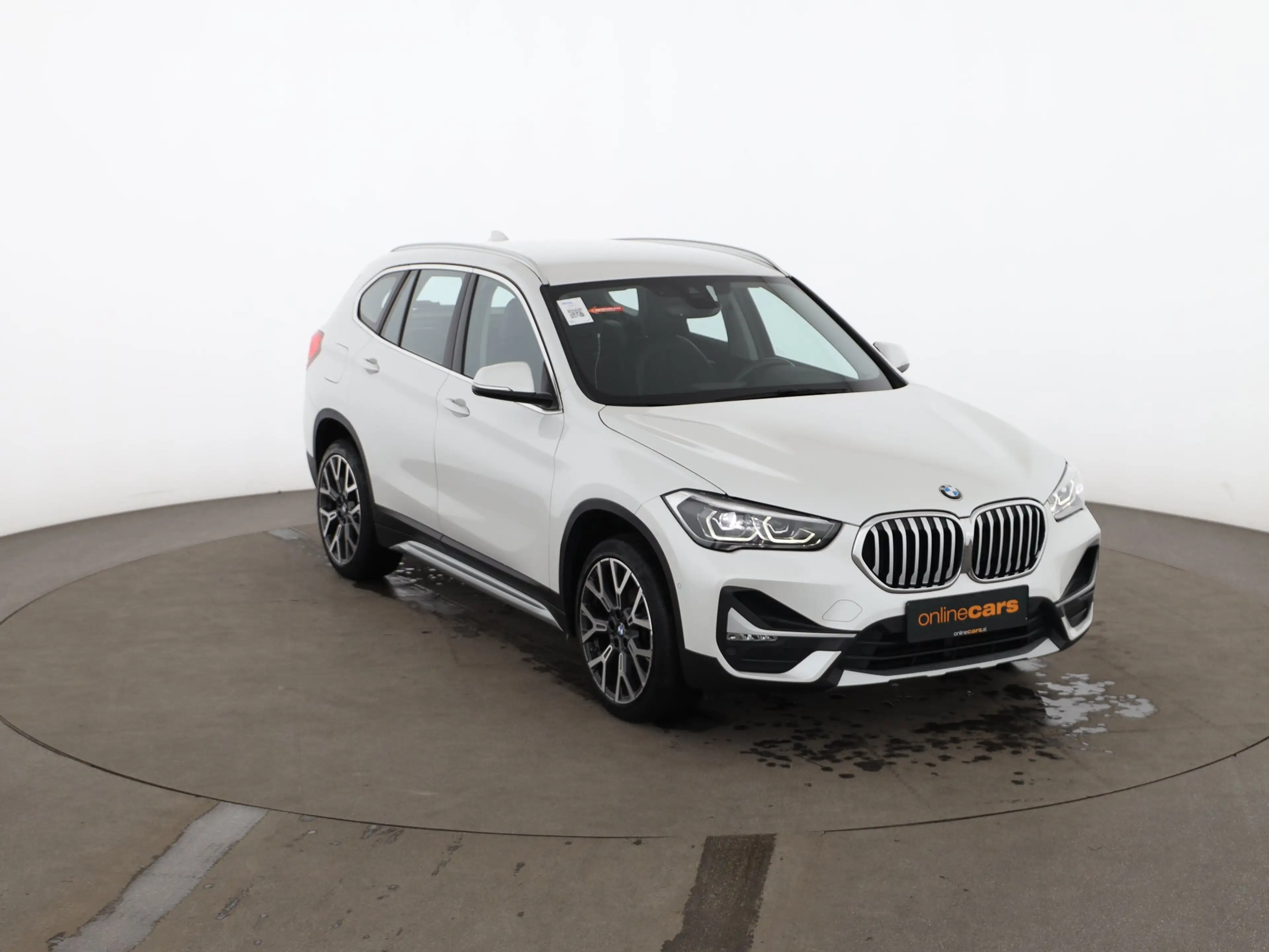 BMW X1 sDrive16d X-Line Aut LED LEDER NAVI SITZHZG — photo 5