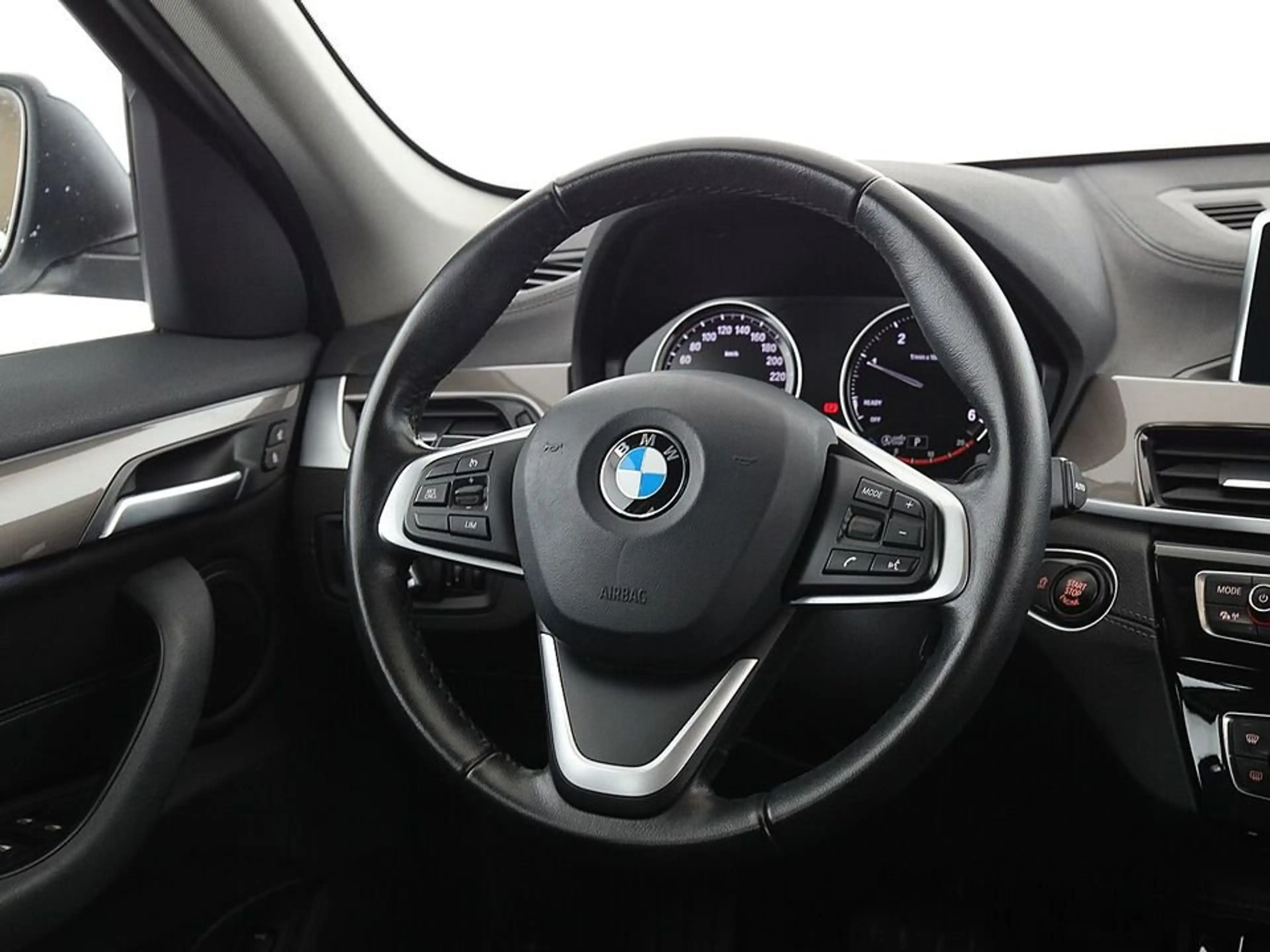 BMW X1 sDrive16d X-Line Aut LED LEDER NAVI SITZHZG — photo 12