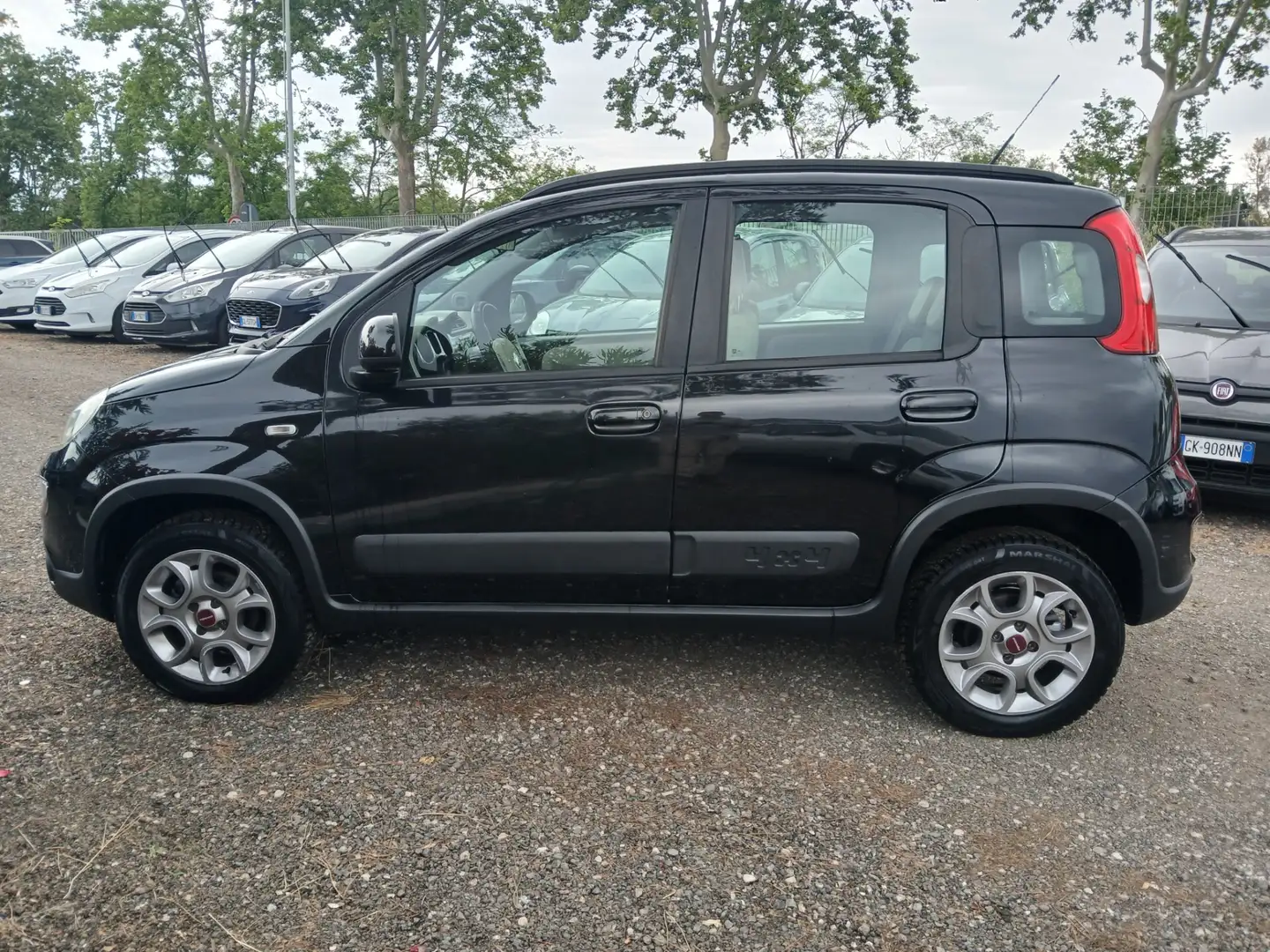 Fiat Panda 1.3 MJT 95 CV S&S 4x4 Schwarz - 2