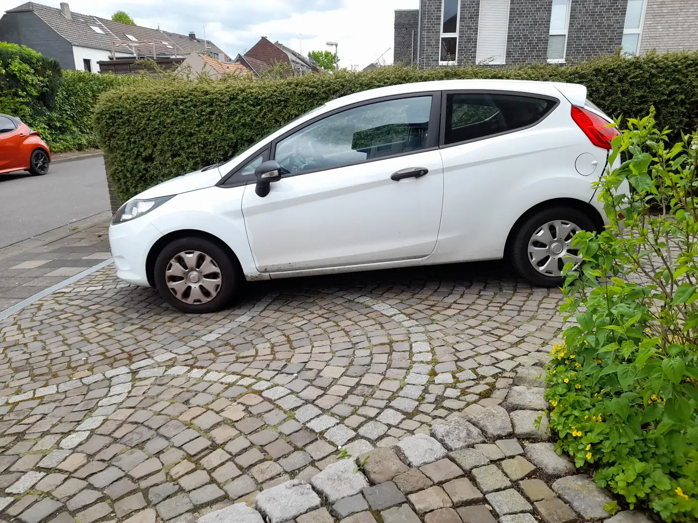 Ford Fiesta Ambiente , leichter Parkschaden hinten Blanco - 2